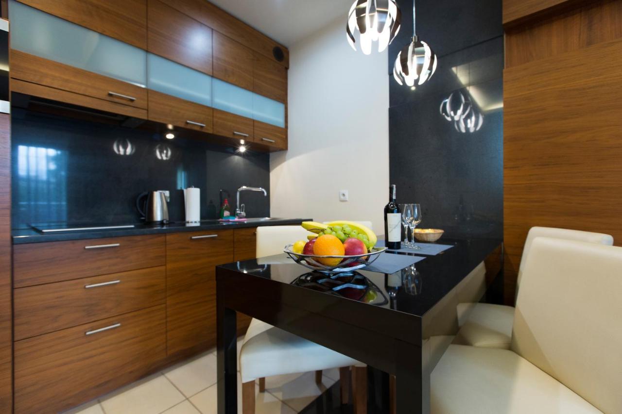 Willa Port Apartament Lilia โอสโตรดา ภายนอก รูปภาพ