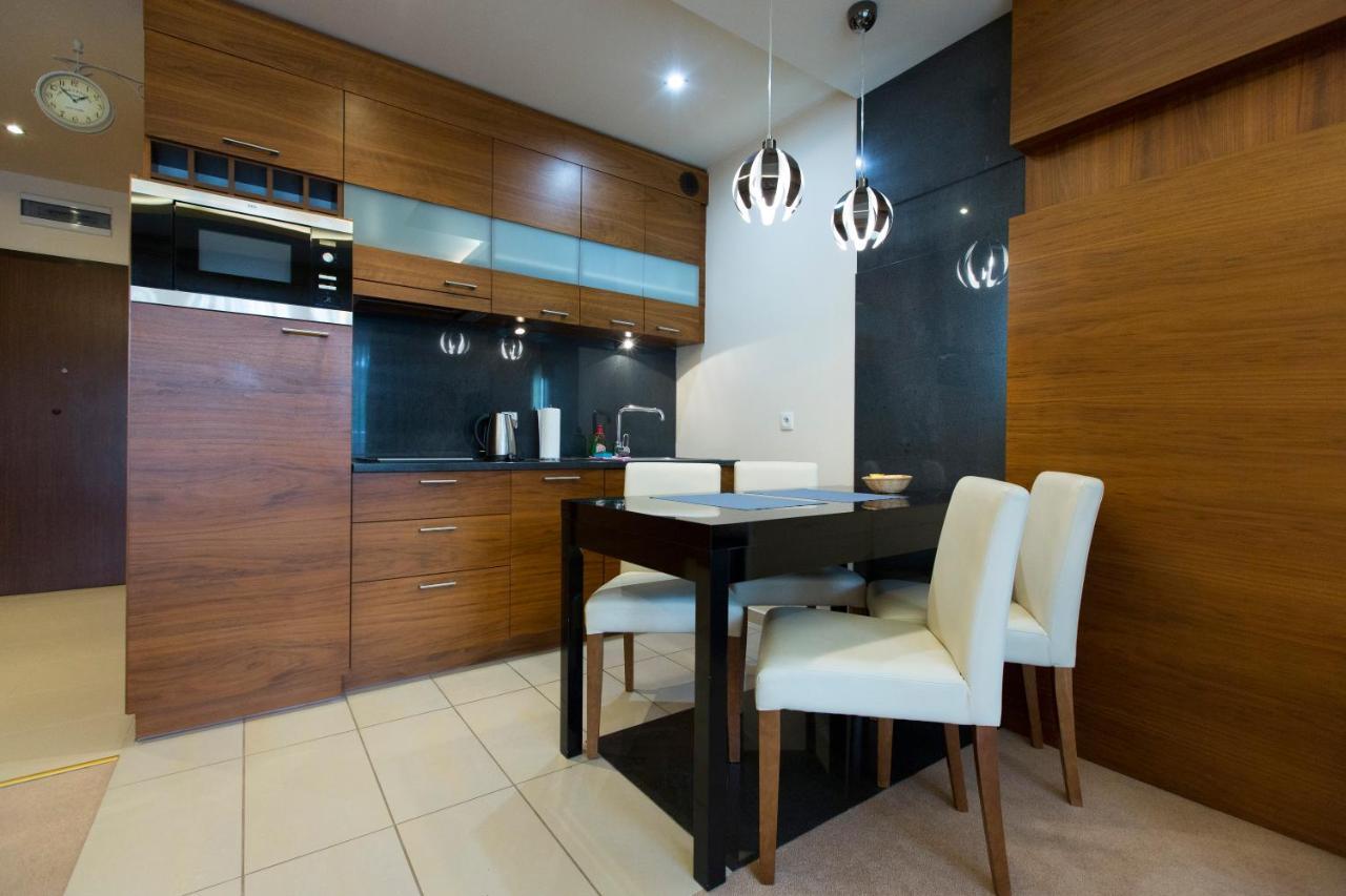 Willa Port Apartament Lilia โอสโตรดา ภายนอก รูปภาพ