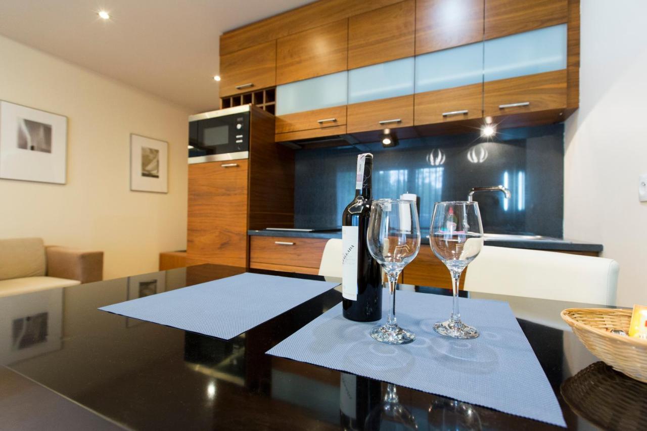 Willa Port Apartament Lilia โอสโตรดา ภายนอก รูปภาพ