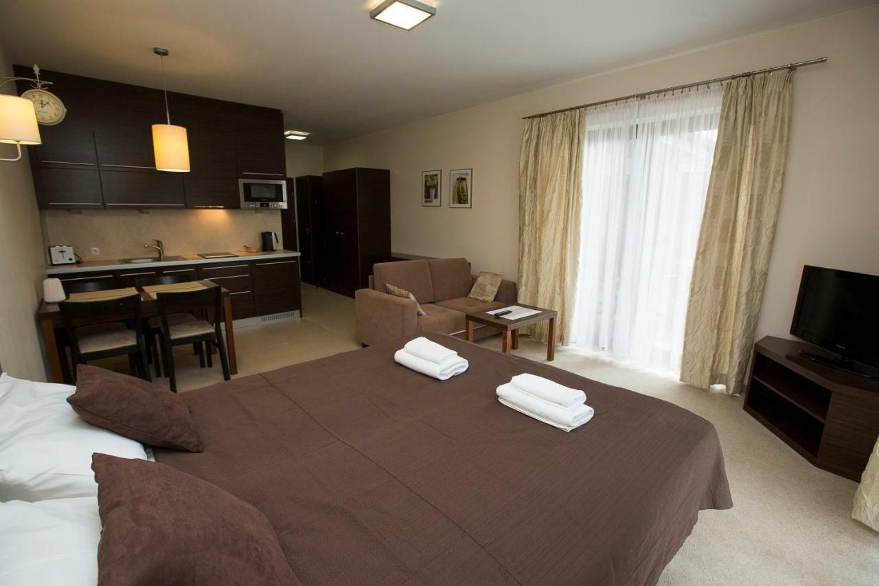 Willa Port Apartament Lilia โอสโตรดา ภายนอก รูปภาพ