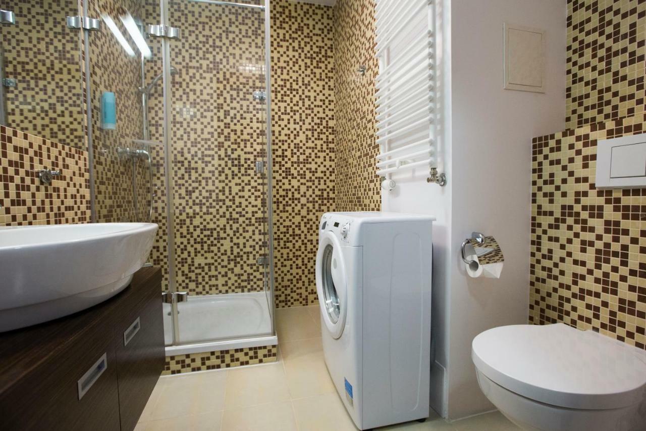 Willa Port Apartament Lilia โอสโตรดา ภายนอก รูปภาพ